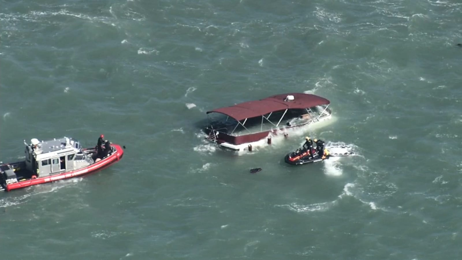 1 killed, 2 missing after pontoon boat sinks in SF Bay near Alcatraz; rescue underway