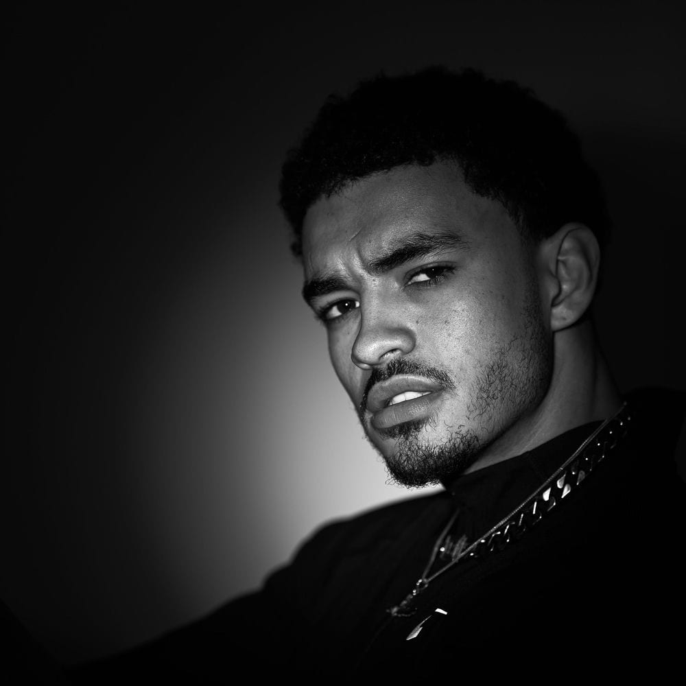 Shane Eagle press photo